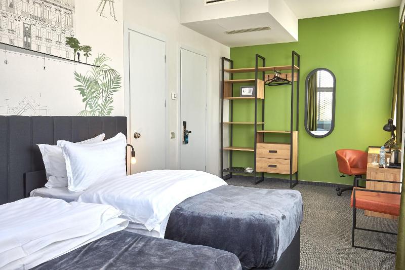 Graphica Tbilisi Hotel - Oda