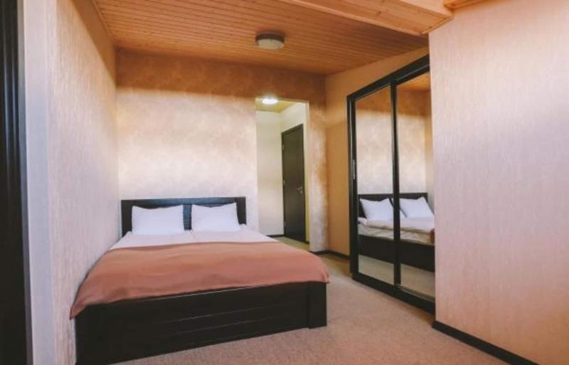 Good Aura Hotel - Oda