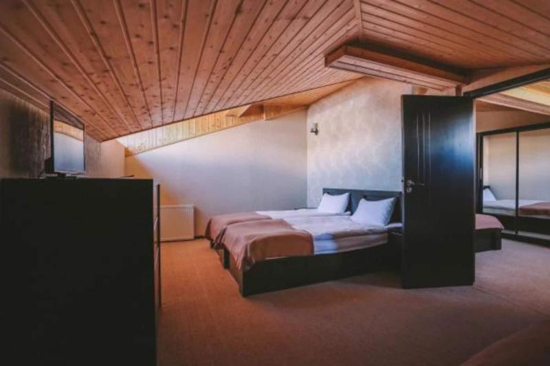 Good Aura Hotel - Oda
