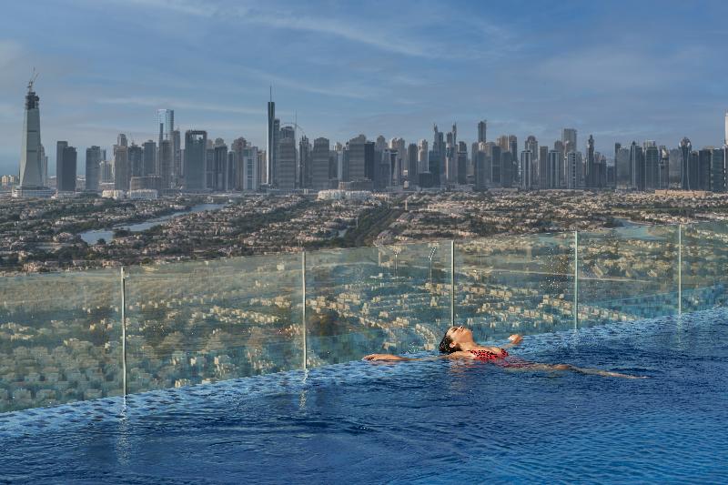 Novotel Jumeirah Village Triangle - Havuz