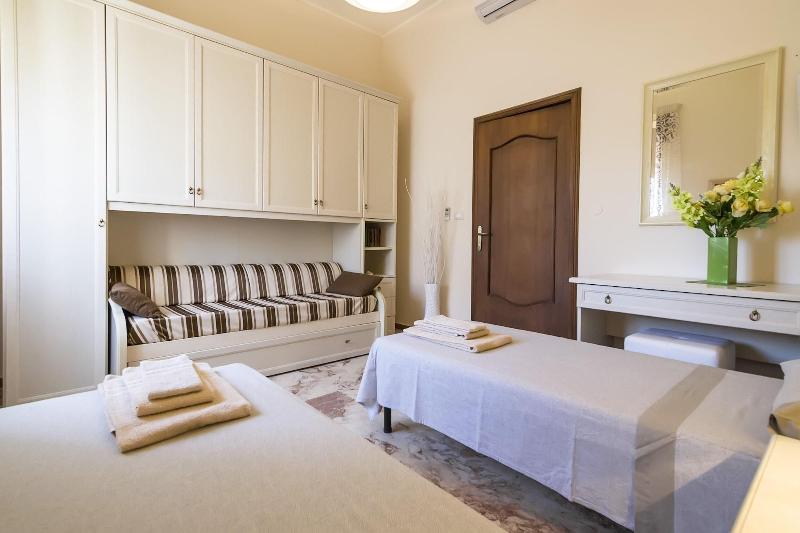 Villa Lazzari B&B Tra i due Mari - Oda