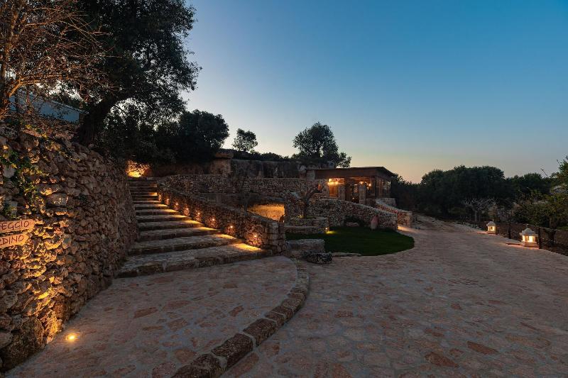 Masseria Torre Rossa - Genel