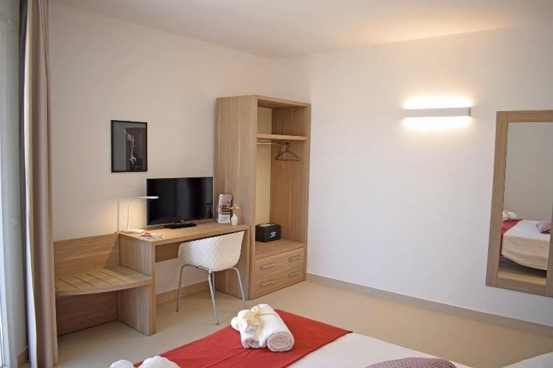 Travini Hotel Residence - Oda