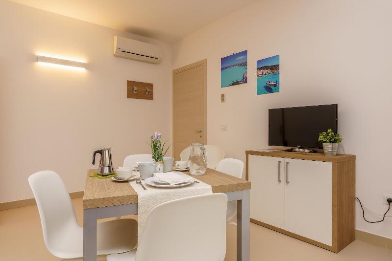 Travini Hotel Residence - Oda