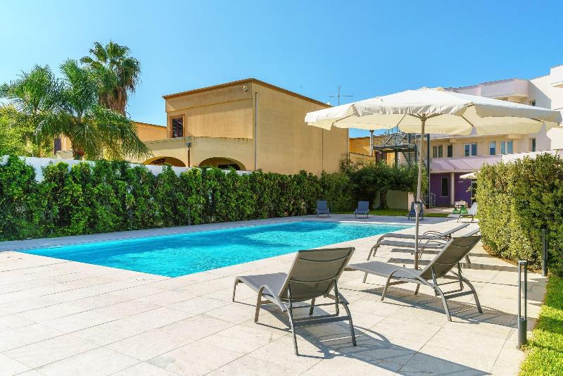 Travini Hotel Residence - Havuz