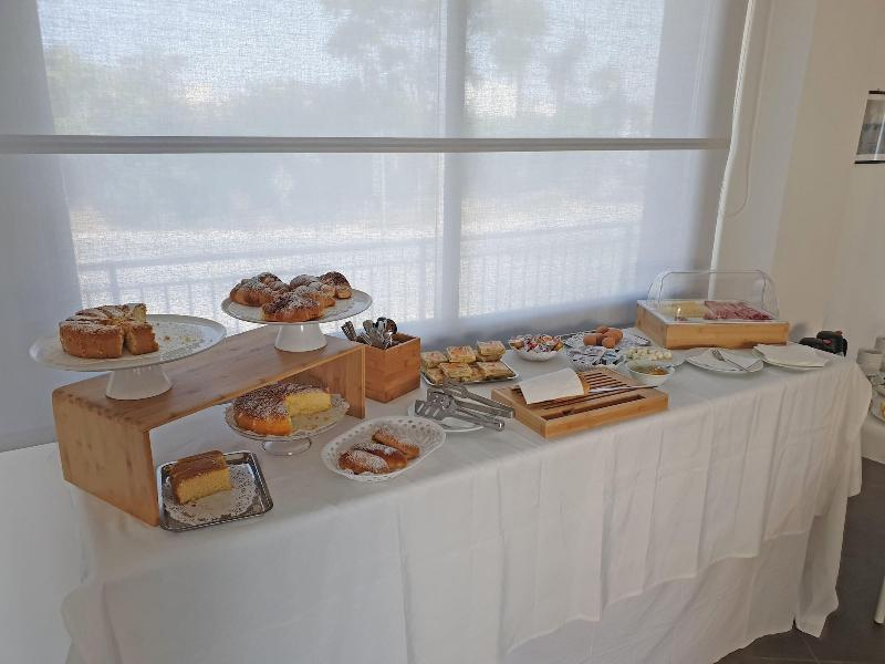 Travini Hotel Residence - Restoran