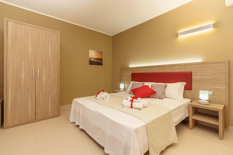 Travini Hotel Residence - Teras