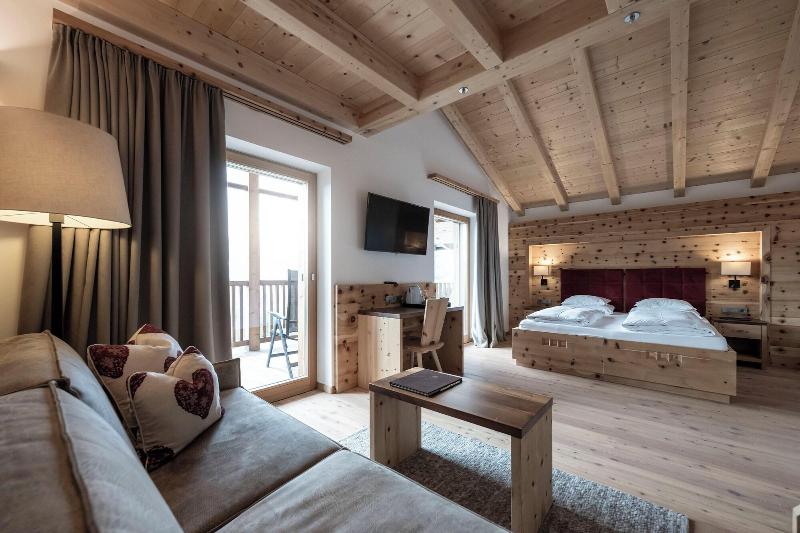 Dolomites Nature Hotel Vigilerhof - Oda