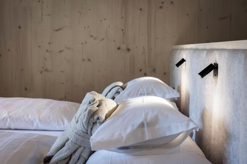 Dolomites Nature Hotel Vigilerhof - Oda