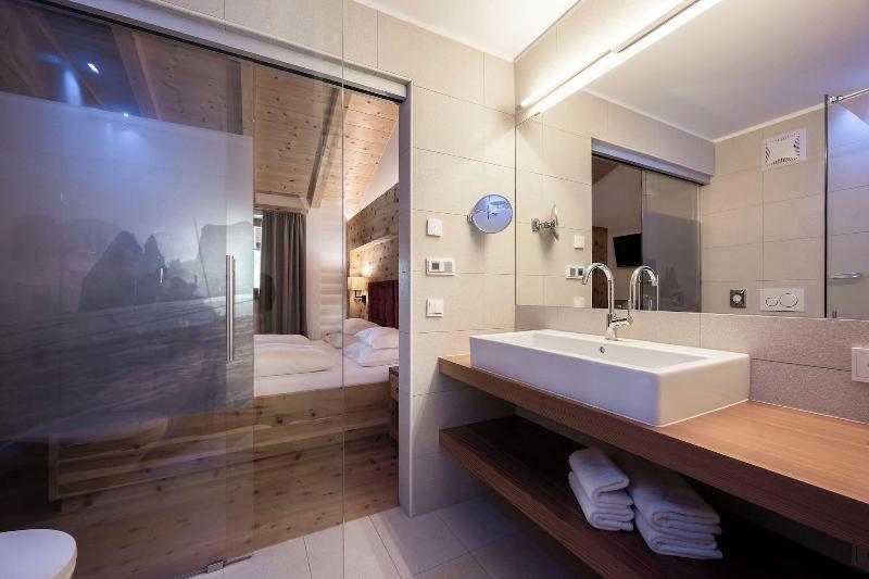 Dolomites Nature Hotel Vigilerhof - Oda