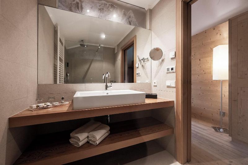 Dolomites Nature Hotel Vigilerhof - Oda