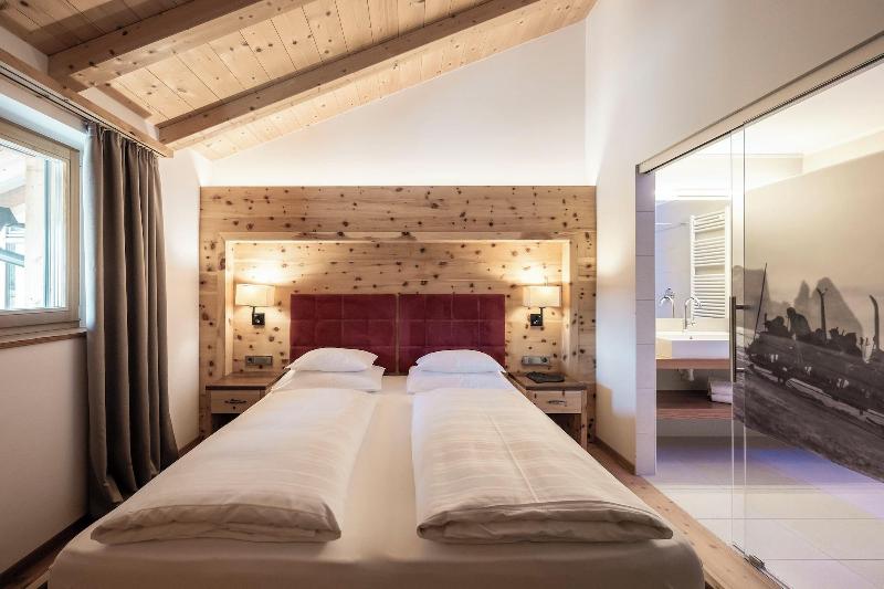 Dolomites Nature Hotel Vigilerhof - Oda
