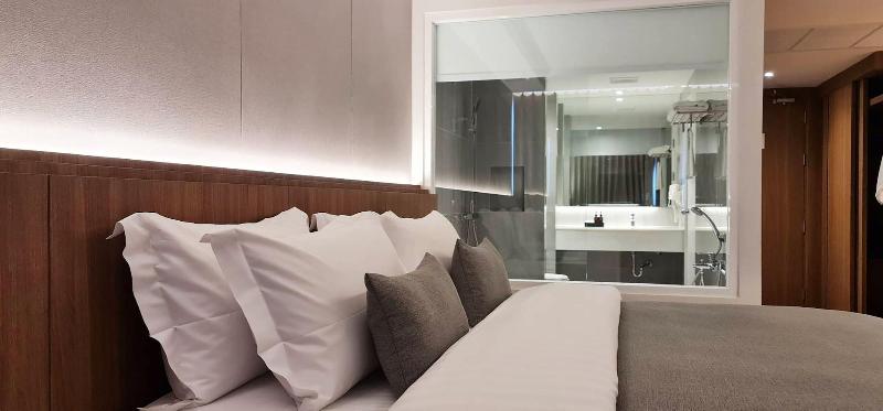 Shambhala Hotel Pattaya - Oda