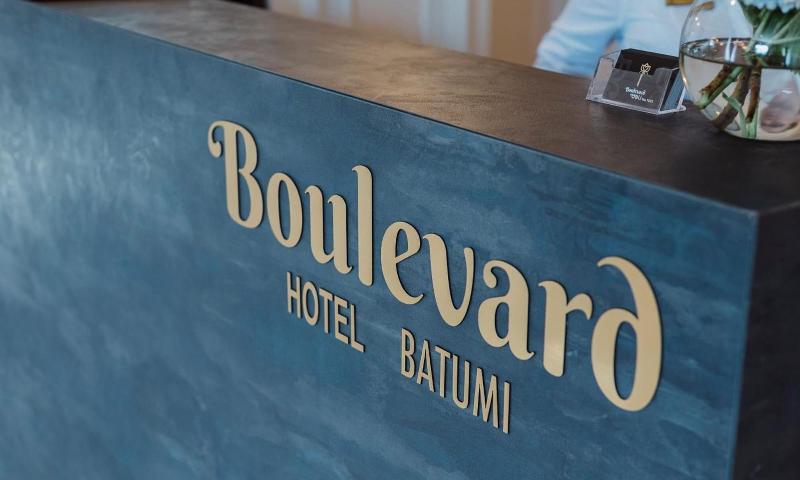 Boulevard Hotel Batumi - Lobi