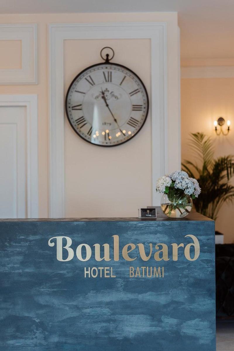 Boulevard Hotel Batumi - Lobi