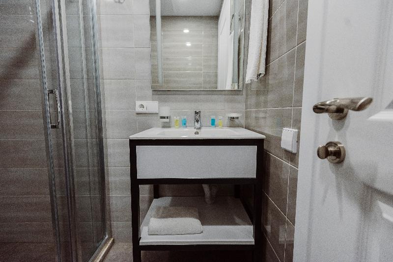 Boulevard Hotel Batumi - Oda