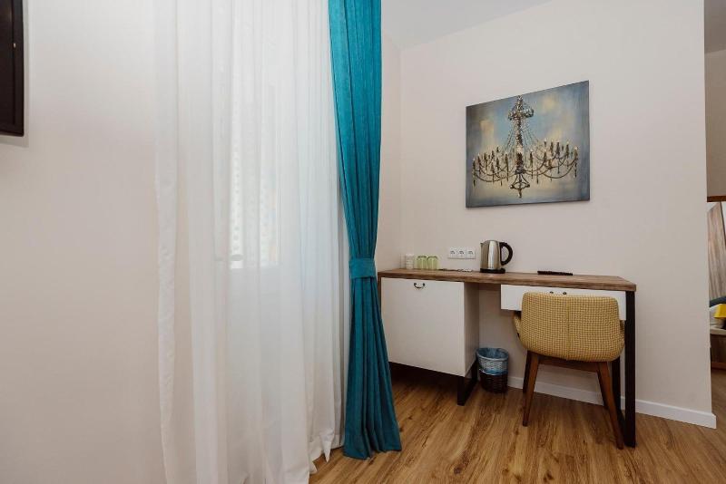 Boulevard Hotel Batumi - Oda