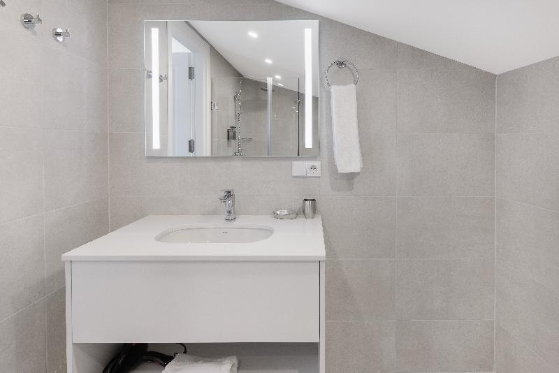 Boulevard Hotel Batumi - Oda