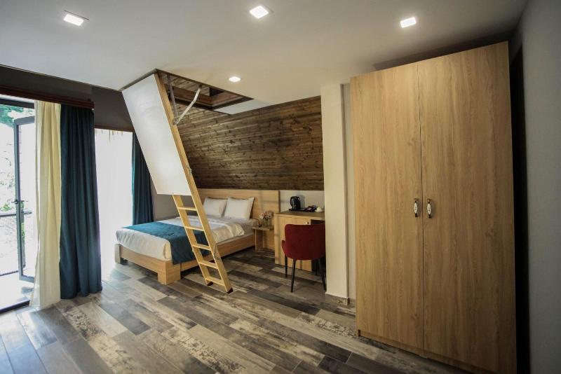 Borjomi Underwood Hotel - Oda