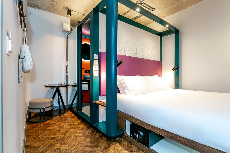 Yotel Manchester Deansgate - Oda