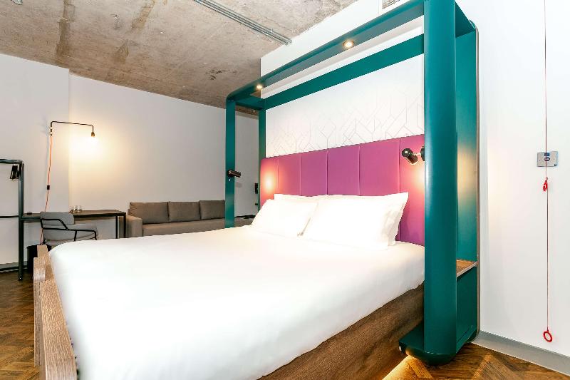 Yotel Manchester Deansgate - Oda