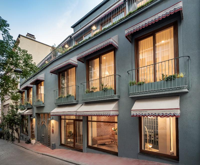 Ecole St Pierre Hotel - Genel