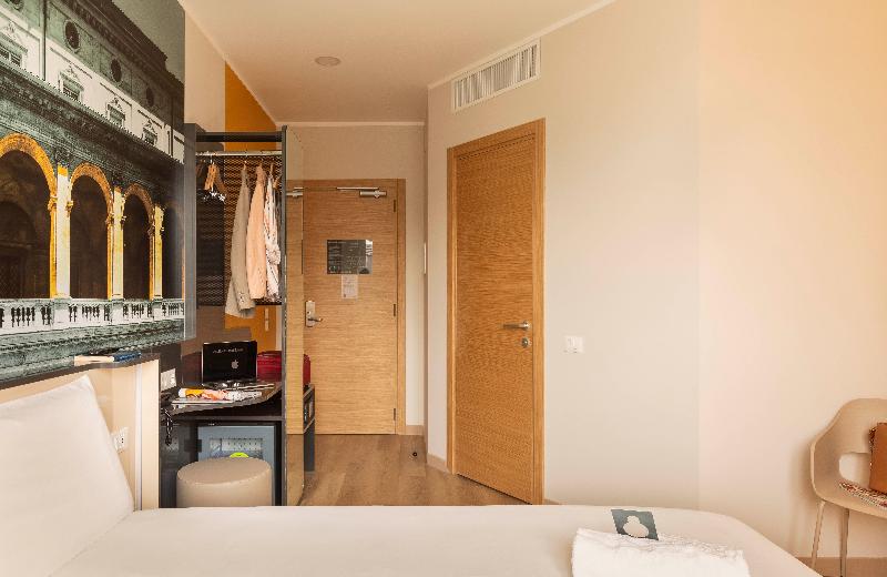 B&B Hotel Roma Fiumicino Aeroporto Fiera 2 - Oda