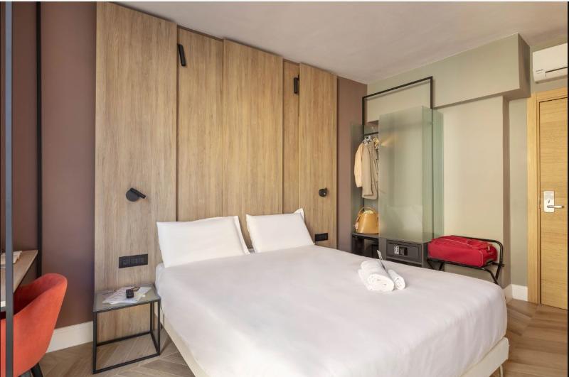 B&B Hotel Genova City Center - Oda