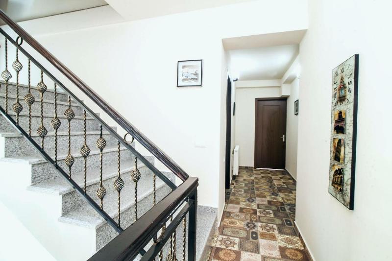 Hotel Ellegance - Lobi