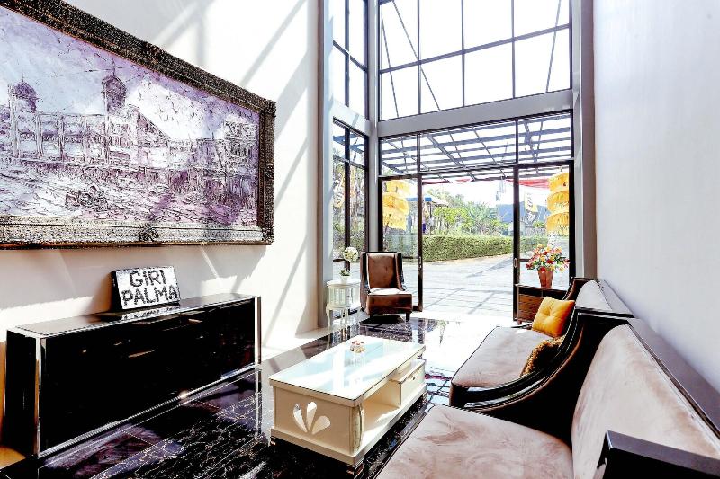 Giri Palma Hotel - Lobi
