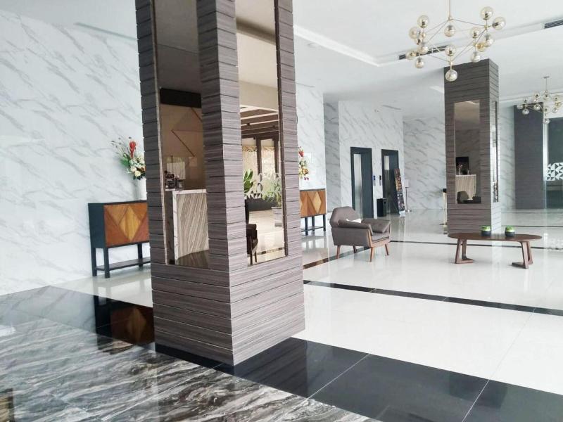 Zenith Premiere Hotel Baubau - Lobi
