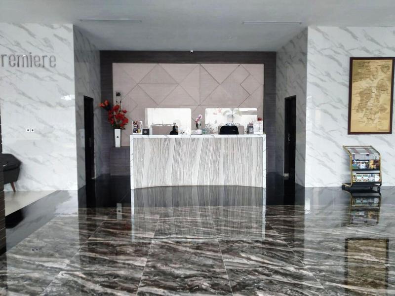 Zenith Premiere Hotel Baubau - Lobi