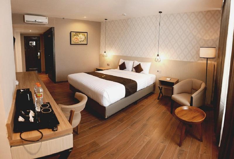 Zenith Premiere Hotel Baubau - Genel