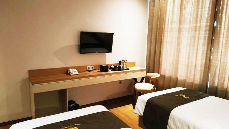 Zenith Premiere Hotel Baubau - Oda