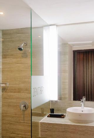 Zenith Premiere Hotel Baubau fotoÄŸrafÄ±