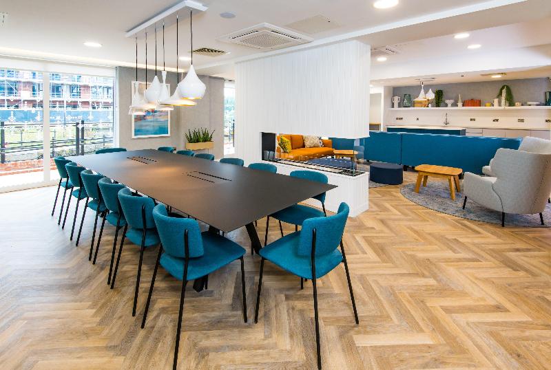 Staybridge Suites Cardiff - Genel