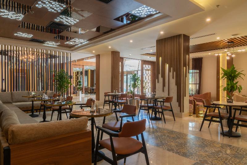 Emerald Hotel - Lobi