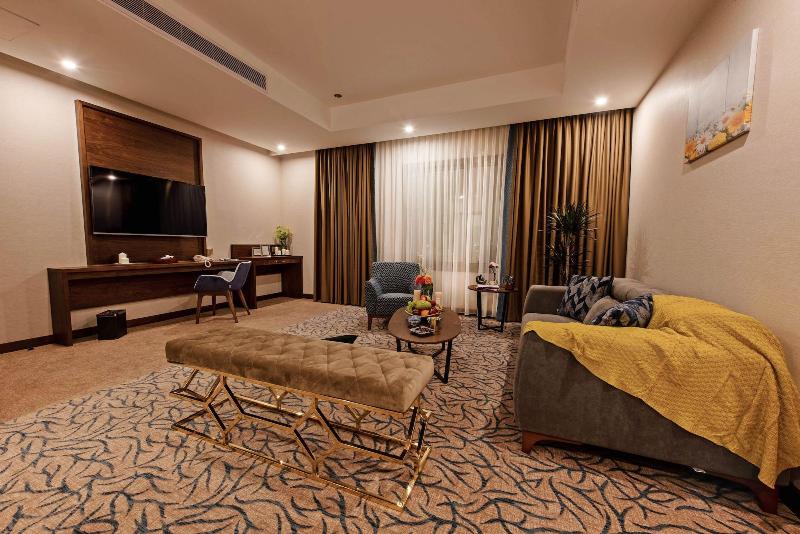 Emerald Hotel - Oda