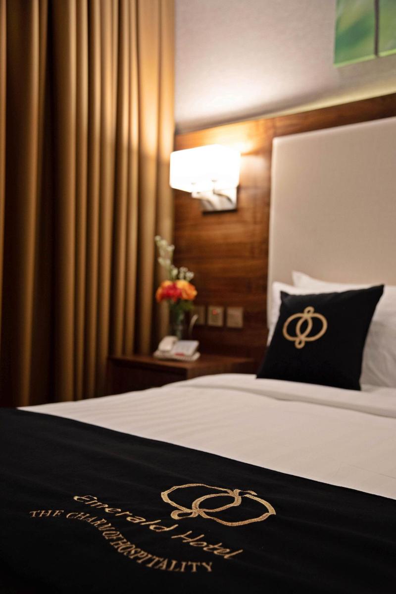 Emerald Hotel - Oda