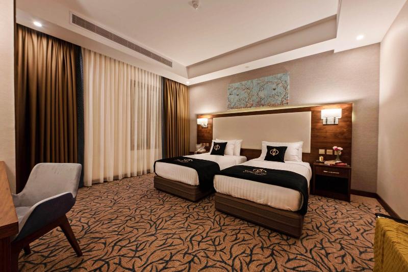 Emerald Hotel - Oda