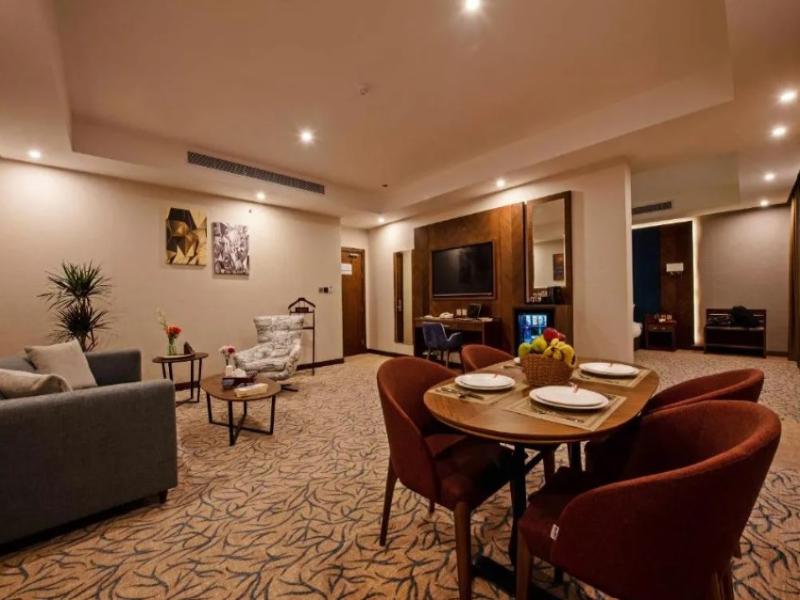 Emerald Hotel - Oda