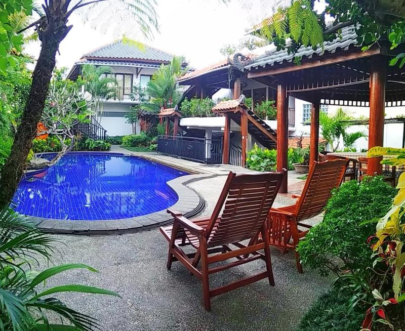 Jos & Hanny Homestay by ZUZU - Genel