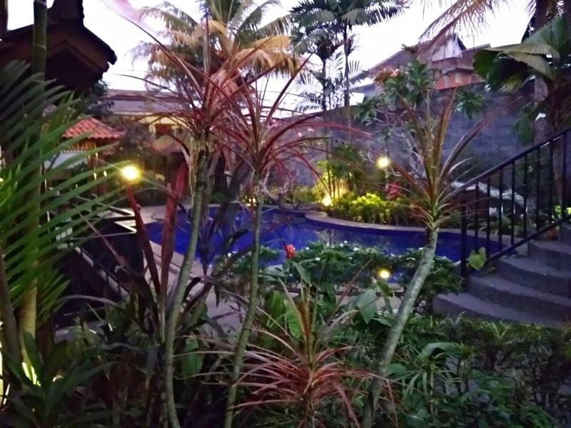 Jos & Hanny Homestay by ZUZU - Genel