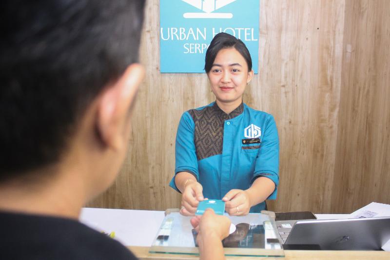 Urban Hotel Serpong by Zuzu - Lobi
