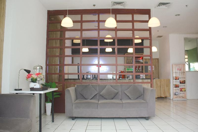 Urban Hotel Serpong by Zuzu - Lobi