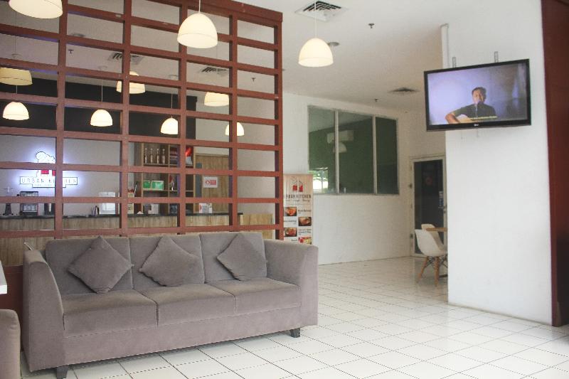 Urban Hotel Serpong by Zuzu - Lobi