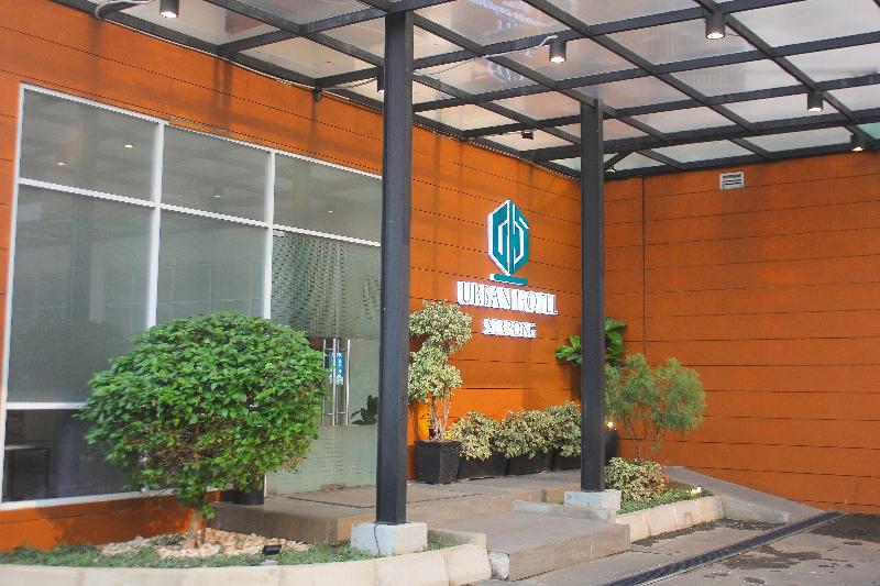 Urban Hotel Serpong by Zuzu - Genel