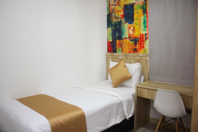 Urban Hotel Serpong by Zuzu - Oda