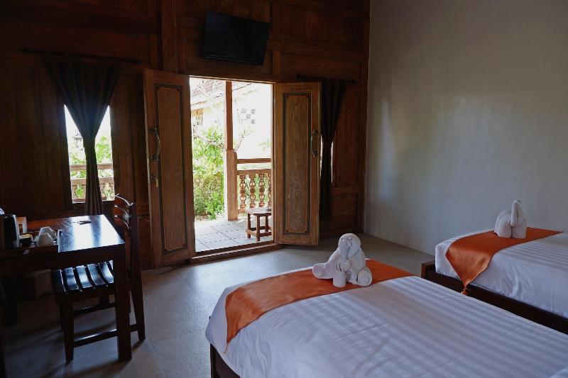 Blue Harbor Beachfront Villas & Resto - Oda
