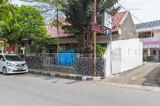 Formerly Reddoorz Near Pasar Pagi Cirebon 2 fotoÄŸrafÄ±